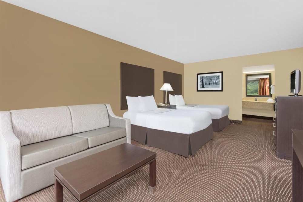 Days Inn by Wyndham Asheville/Mall Image 45